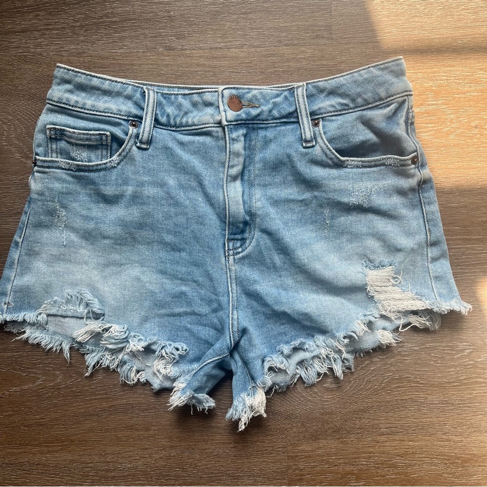 Stretch denim high waisted shorts size M lightly distressed